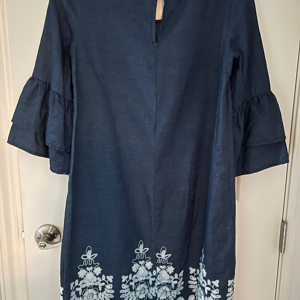 Denim dress with embroidered detail and flutter sleeves size 2 - Picture 2 of 7